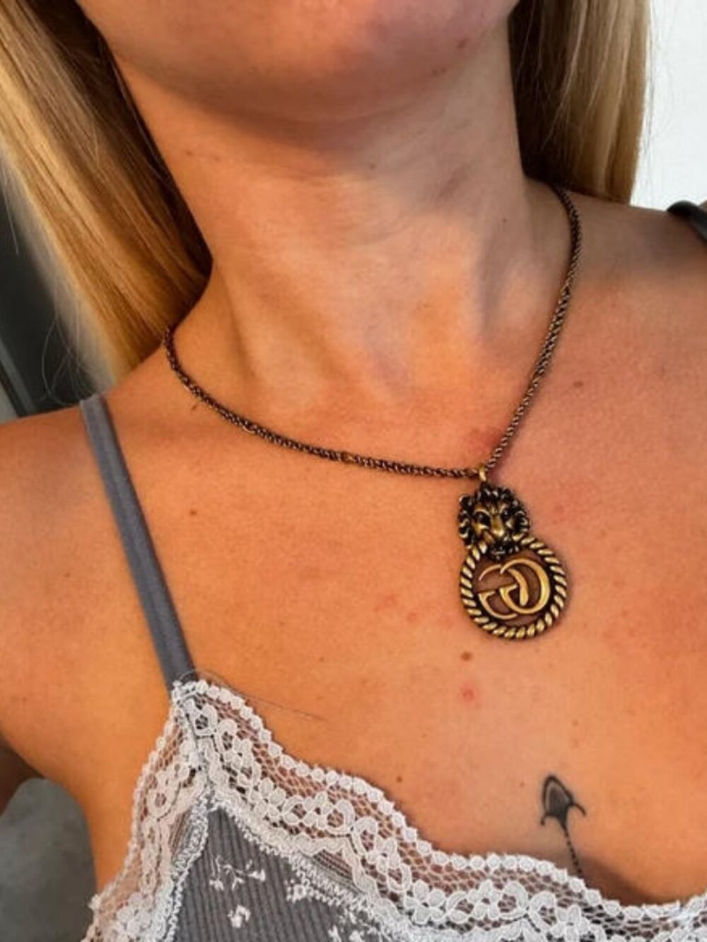 New Gucci Lion Head Double G Pendant Necklace - Picture 2 of 6